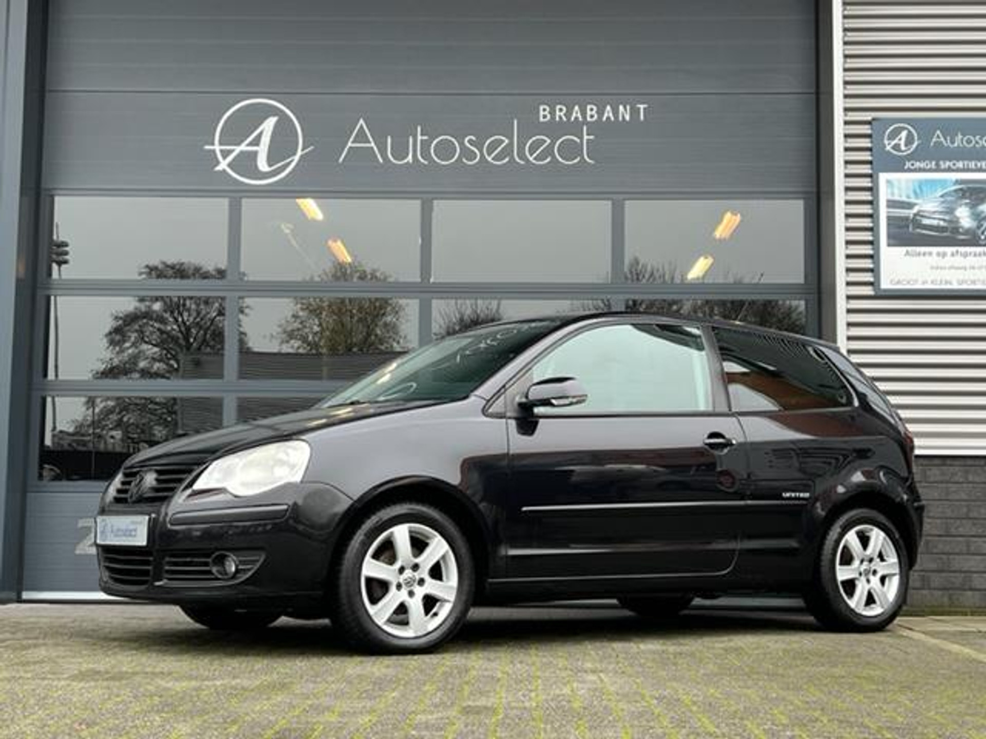 Volkswagen Polo 1.4-16V Comfortline 32466816-0.jpg | Autoselect Brabant