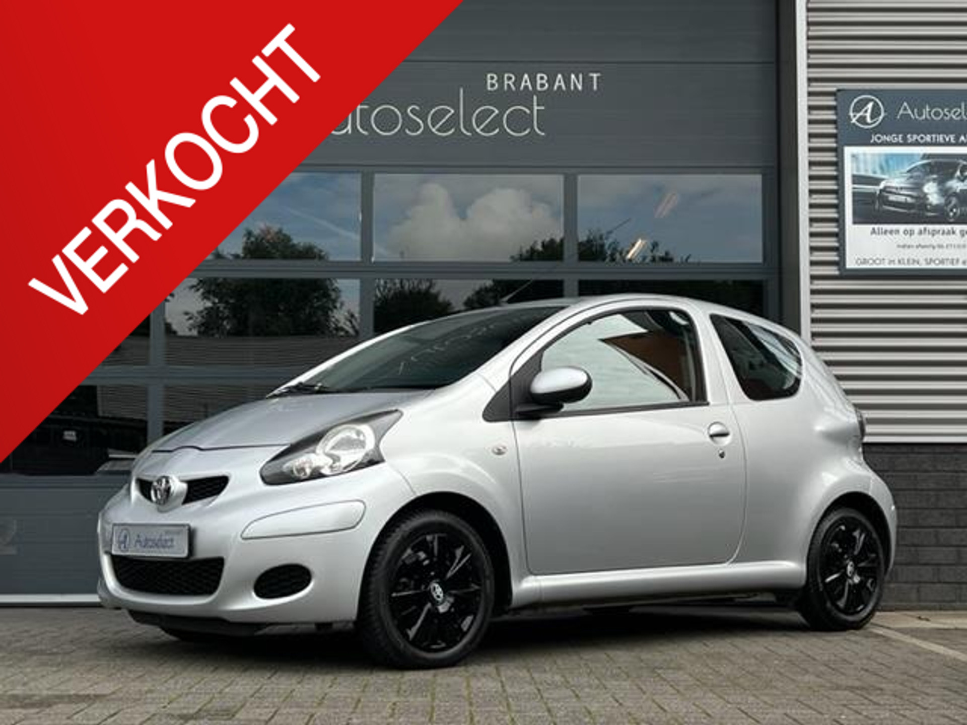 Toyota Aygo 1.0-12V Cool 35202720-0.jpg | Autoselect Brabant