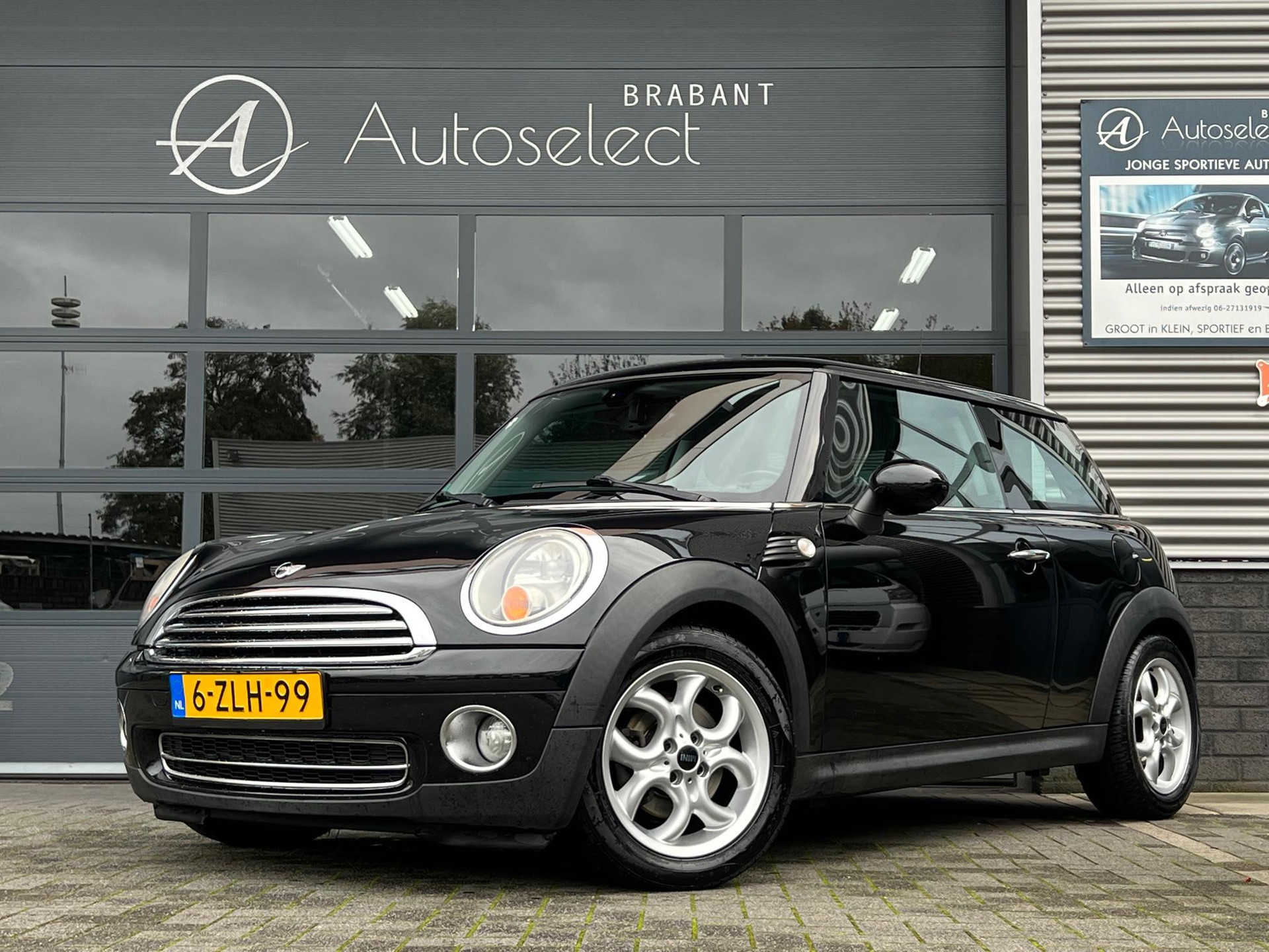 MINI Mini 1.6 Cooper 35837071-0.jpg | Autoselect Brabant