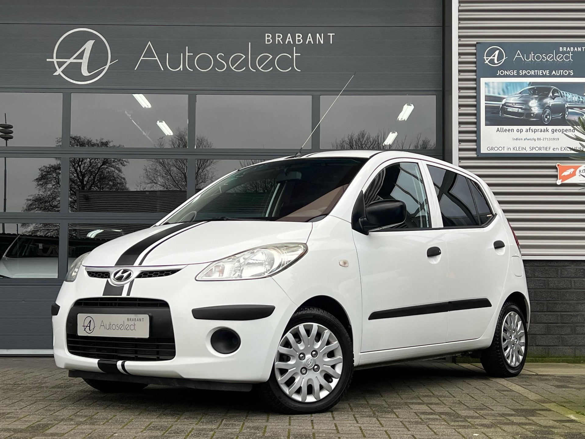 Hyundai i10 1.1 Sport 36438836-0.jpg | Autoselect Brabant