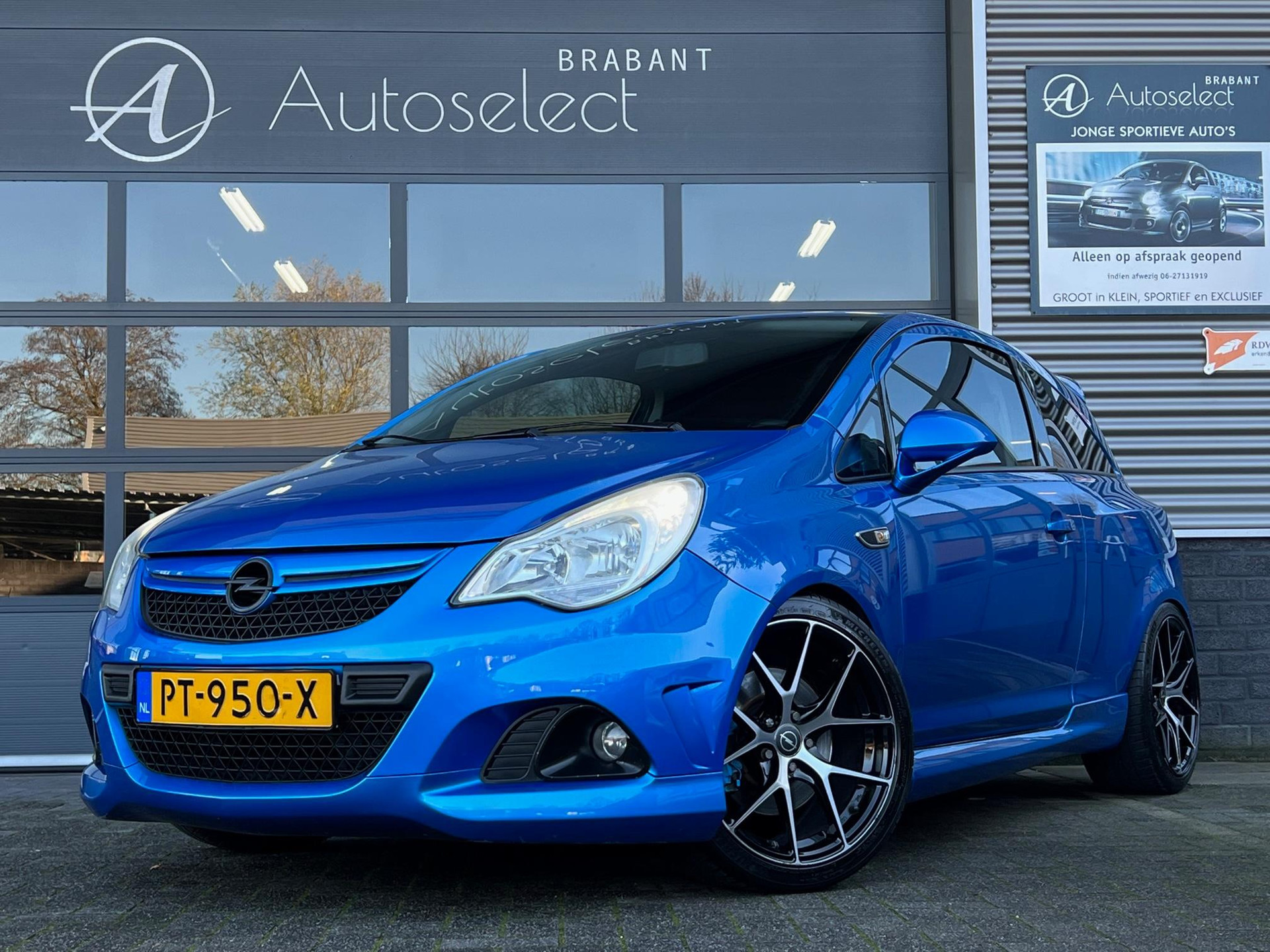 Opel Corsa 1.6-16V Turbo OPC 41603867-0.jpg | Autoselect Brabant