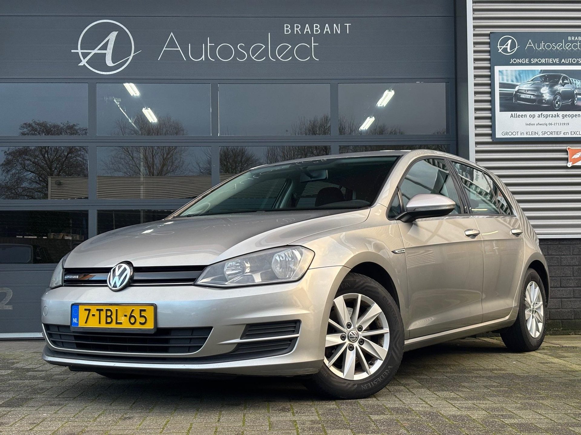Volkswagen Golf 1.6 TDI Trendline BlueMotion 42130083-0.jpg | Autoselect Brabant